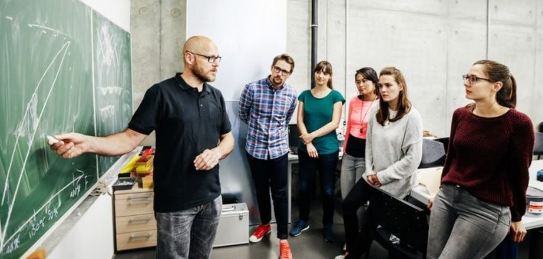 Forbes : Et si l’apprentissage était généralisé à toutes les filières ?